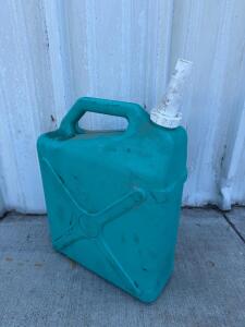Reliance 6 Gallon (23L) Portable Teal Water Container With Pour Spout, Heavy Duty Plastic