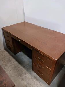 Double Pedestal Office Desk, 7 Drawers, Medium Brown Finish, 60" x 30" x 30" Sp-9