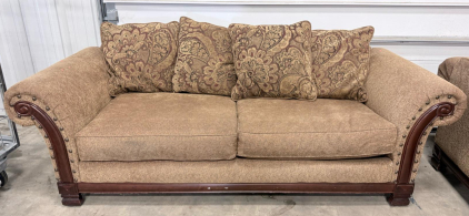 Traditional 3-Seat Upholstered Sofa, Rolled Arms, Wood Trim, Floral Pattern Pillows, 90&rdquo; Length