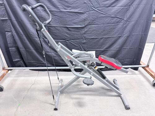 Stamina Hydraulic Rowing Machine &ndash; Folding, Compact, LCD Display, 250 lb Capacity, Steel Frame