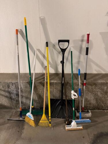 Assorted 9-Piece Long-Handled Cleaning & Yard Tool Set