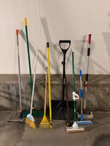 Assorted 9-Piece Long-Handled Cleaning & Yard Tool Set