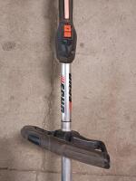 Echo SRM-225 Gas String Trimmer, 21.2 CC 2-Stroke Engine, 17" Cutting Width, Straight Shaft Has Compression - 5