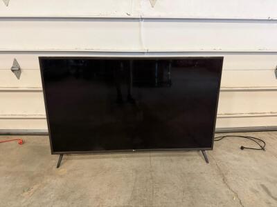LG 55UK6300PUE 55" 4K UHD Smart LED TV With webOS 4.0, HDR10, And AI ThinQ