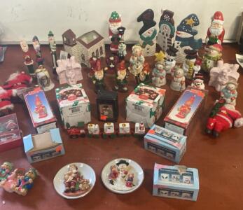 32 Christmas Figurines & Decorations: Santas, Snowmen, Heritage Pottery, Hallmark Boxes ( SP11 )