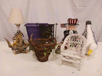 Home Decor And Collectibles &ndash; 9 Pieces Including Lamp, Figurines, And More