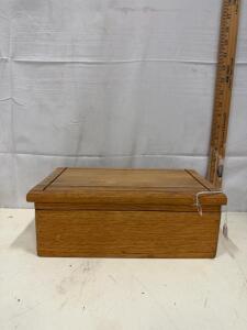 Oak Wooden Storage Box 10"x6"x4.5" Medium Brown, General Organizer, Hinged Lid