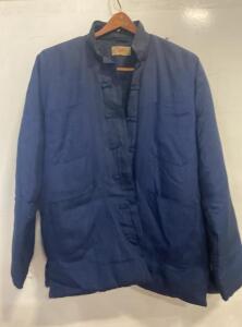 Plum Blossom Traditional Chinese Silk Padded Jacket With Frog Closures XL - ( R12 )