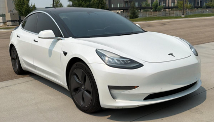 2018 TESLA MODEL 3 - 15IN TOUCH SCREEN!