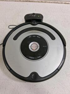 iRobot Roomba 560 Robotic Vacuum Cleaner, Charging Dock, Up to 120-Min Run Time, Silver/Black