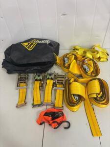 Tie down strap kit, includes 3 lighter duty tie down straps, and 4 heavy duty straps with durable carrying bag