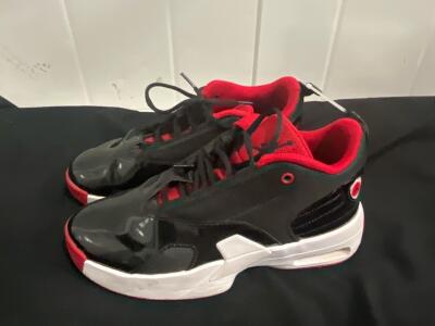 Air Jordan Max Aura 6 'Bred' Sneakers, Size US 7Y, Black/White/Gym Red