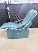 Electric Medical Exam/Procedure Chair with Adjustable Backrest and Leg Rest, Vinyl Upholstery - 2