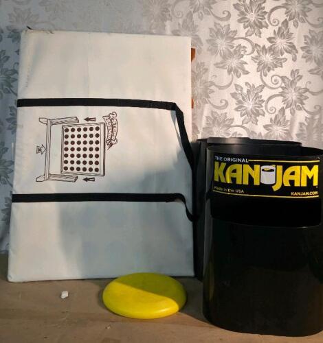 KanJam Disc Game & Rally and Roar Giant Connect Four