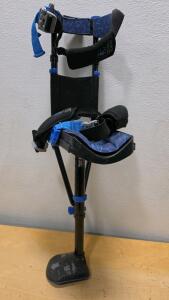 iWALKFree 3.0 Hands-Free Knee Crutch, Adjustable Height, 275 lb Capacity, Lightweight Medical Aid
