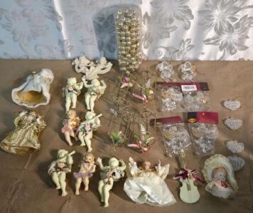 Assorted Vintage Christmas Ornaments Lot &ndash; Cherub Angels, Acrylic Hearts & Beads