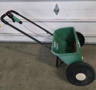 Scotts Turf Builder Classic Drop Spreader, 50 lb Capacity, 22" Spread, Plastic Hopper