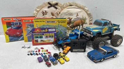 Vintage Matchbox and RC Vehicle Collection: Includes Matchbox Micro Playsets, Die-Cast Cars, and RC Camaro Z/28