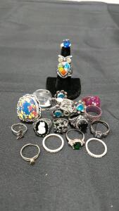 Assorted 15-Piece Costume Jewelry Ring Lot &ndash; Various Styles & Sizes