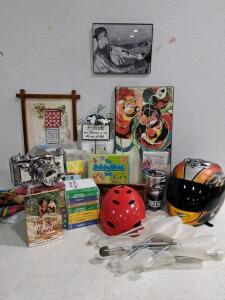 Full-Face Motorcycle Helmet, Multicolor Graphics, Tinted Visor, Sport Style, DOT Certified