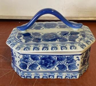 Blue and White Porcelain Octagonal Covered Serving Dish, Made in China