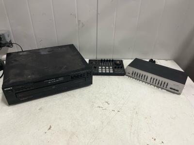 Sony CDP-C235 5-Disc CD Changer, High Density Linear Converter, Digital Servo System, 1993 Model