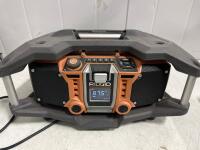 RIDGID R84089 Jobsite Radio &ndash; 18V Hybrid, Bluetooth, USB Charging, Rugged Design-item powers on and works fine