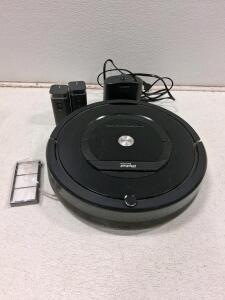iRobot Roomba 805 Robot Vacuum Cleaner with AeroForce, 600 Pa, 60-Minute Run Time