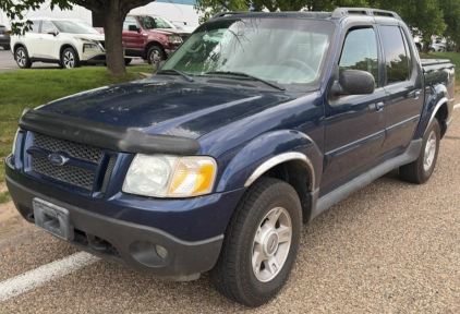 2004 FORD EXPLORER SPORT TRAC - 4X4!
