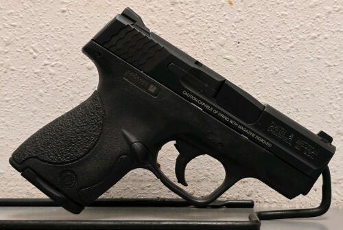Smith & Wesson M&P 40 Shield, .40 S&W, Subcompact, 3.1" Barrel, Serial HPP1999, Black Finish