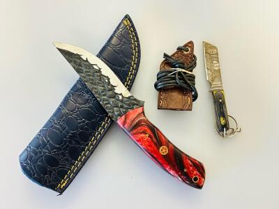 Custom Handmade Fixed-Blade Hunting Knife, Hammer Forged, Red Resin Handle And Miniature Keychain Knife
