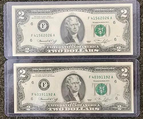 1976 U.S. Federal Reserve $2 Bill &ndash; Two Dollar Note, Used, Series F41562026A & F40391192A