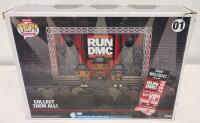 Funko Pop Deluxe Moment RUN DMC In Concert #01 Walmart Exclusive 2022 - 4