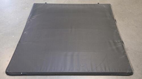 Tyger Auto T3 Soft Tri-Fold Tonneau Cover For 2015-2020 Ford F-150 5.5' Bed