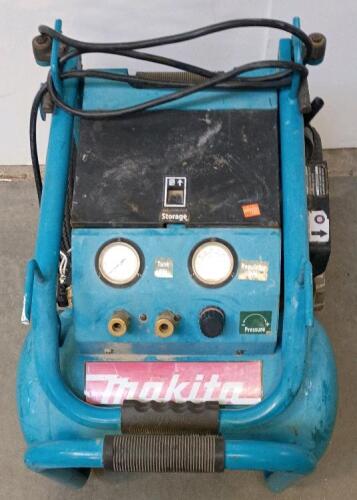 Makita Portable Electric Air Compressor, Likely MAC5200, 3.0 HP, 5.2 Gal Tank, 140 PSI, Dual Outlet