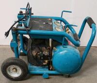 Makita Portable Electric Air Compressor, Likely MAC5200, 3.0 HP, 5.2 Gal Tank, 140 PSI, Dual Outlet - 4
