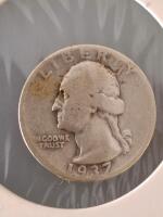 1937 Washington Silver Quarter, Heavily Circulated, Red Residue, US Coin, 90% Silver, 25&cent; - 3