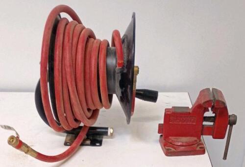 Wilton 3" Bench Vise, Fixed Base, Made in USA, 3" Jaw Width & Opening, Cast Iron & Air Hose With Mountable Reel