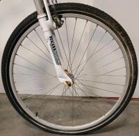 Glendale City/Comfort Hybrid Bike, Shimano Drivetrain, Vitesse Saddle, Light Blue - 3