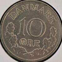 World and US Currency Lot &ndash; Barr $1, Silver Cert 1957B, Denmark 10 &Oslash;re, Spain 1c, UK Farthing - 12