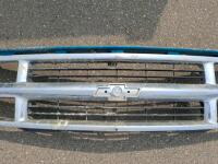 1988&ndash;1993 Chevrolet C/K Pickup Grille, Silverado Suburban Blazer, Silver/Blue, OEM Style - 2