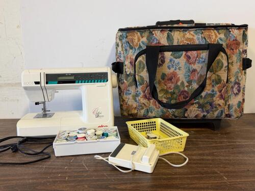 Elna 6003 Quilter's Dream Computerized Sewing Machine w/ LCD, Accessories, Rolling Case, SN 8423324 (powers on)