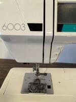 Elna 6003 Quilter's Dream Computerized Sewing Machine w/ LCD, Accessories, Rolling Case, SN 8423324 (powers on) - 4