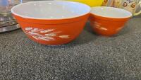 Pyrex Woodland 402 Mixing Bowls, 1.5 Quart, Orange with White Wheat, Set of 2, Made in USA - 3
