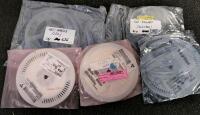 Mixed Surplus Bulk Lot &ndash; Electronics, Lighting, Framed Art, Furniture Legs - 4