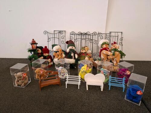 Ty Beanie Babies Collection with Display Cases, Decorative Plush, and Accessories, Christmas plush decor