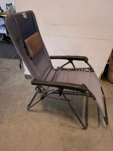 Glaciers Edge Zero Gravity Lounge Chair, Gray, Folding Recliner, Steel Frame, 300 lb Capacity