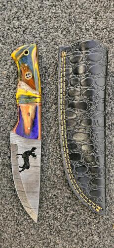 Custom Fixed Blade Knife with Multicolor Resin/Wood Handle and Damascus Blade