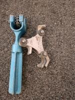 Mixed Lot: Eureka AirSpeed Vacuum, Xytronic Soldering Iron, both powered on) Tools, Hardware & Accessories - 6