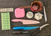 Assorted Kitchenware & Utensils Lot, 30+ Pieces, Mixed Metal/Plastic, Plates, Bowls, Knives, Bakeware - 5